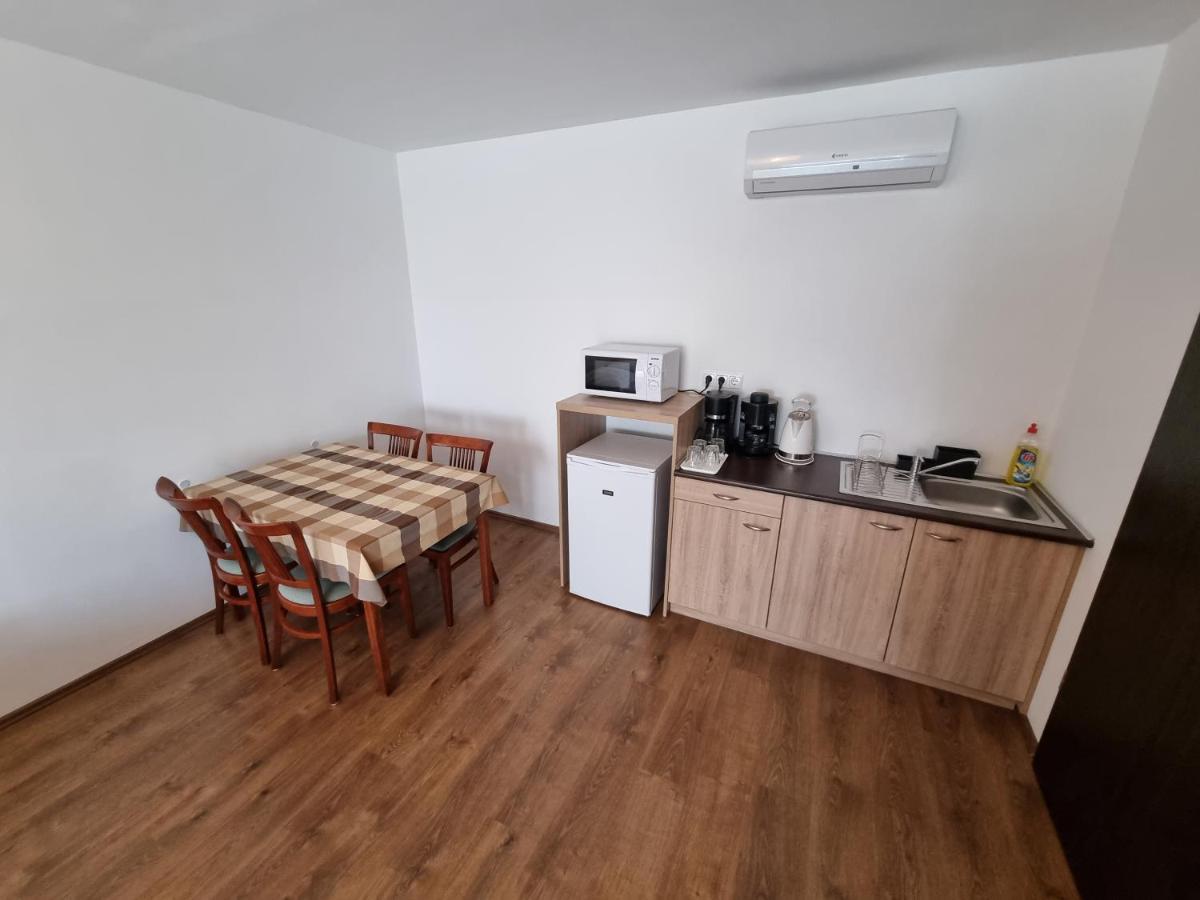 Adam Apartmanhaz Σίοφοκ Εξωτερικό φωτογραφία