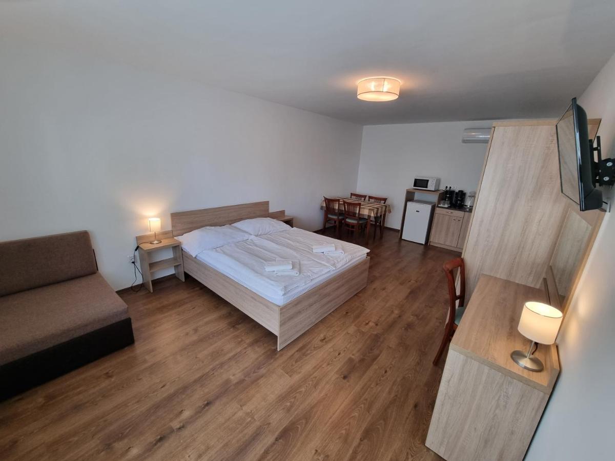 Adam Apartmanhaz Σίοφοκ Εξωτερικό φωτογραφία