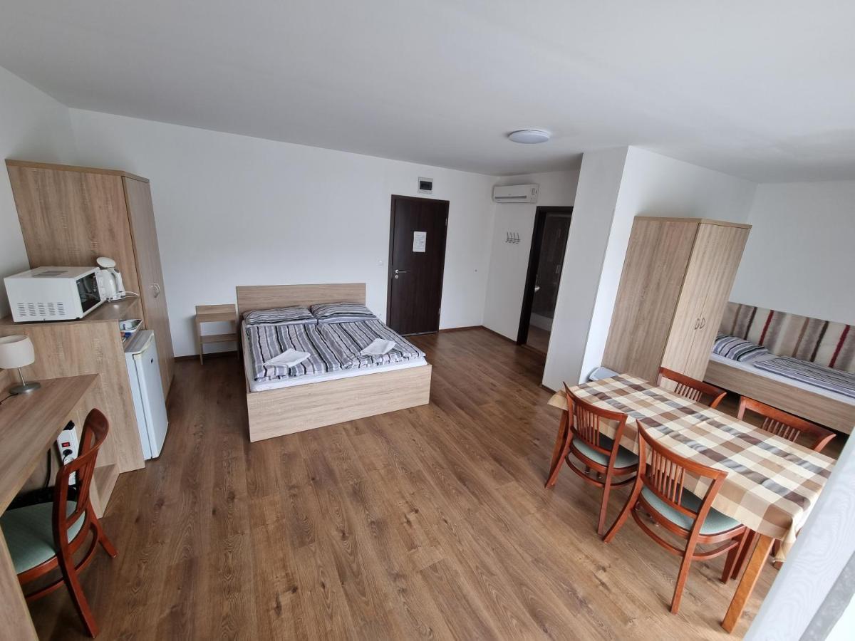 Adam Apartmanhaz Σίοφοκ Εξωτερικό φωτογραφία