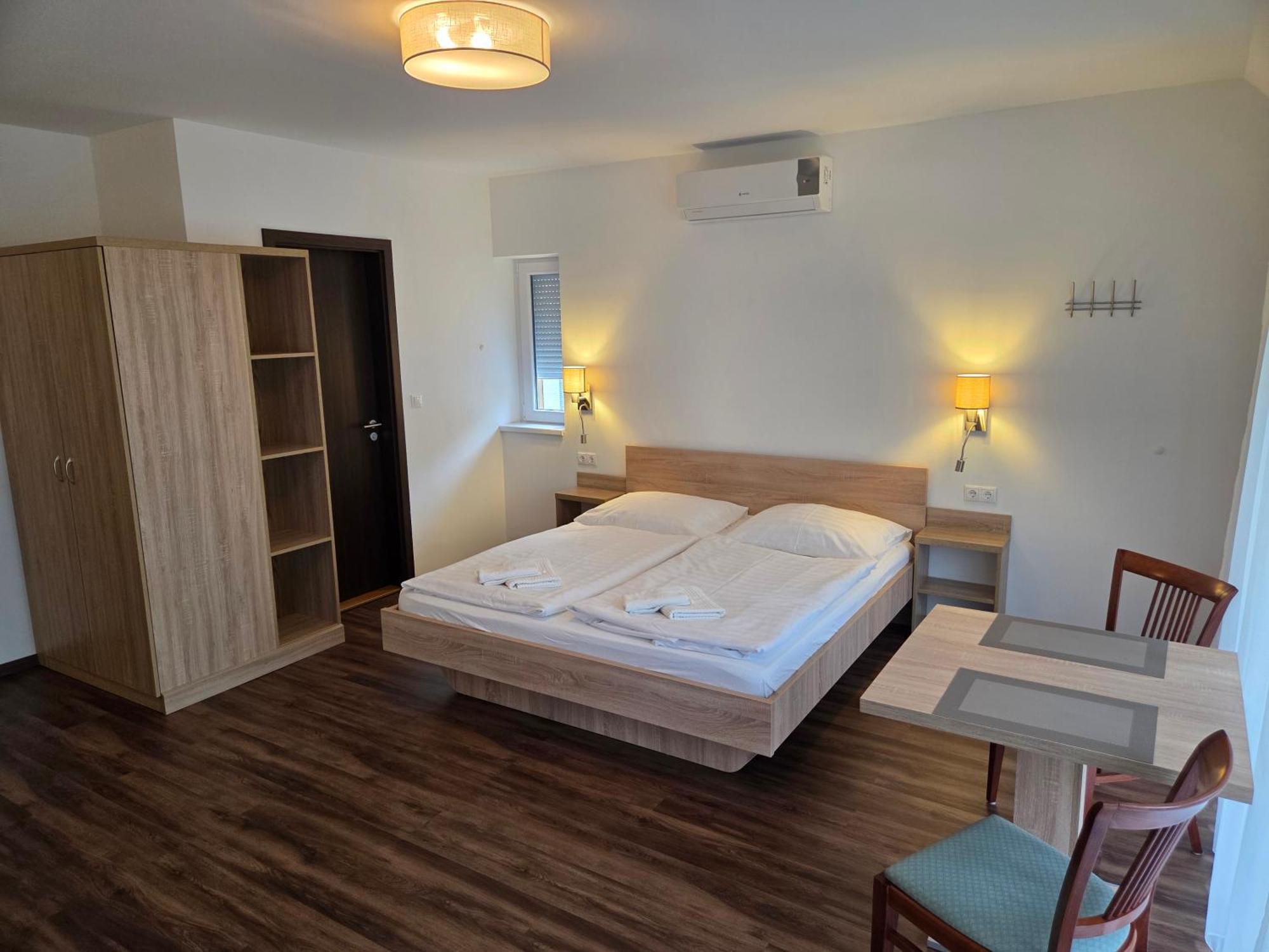 Adam Apartmanhaz Σίοφοκ Εξωτερικό φωτογραφία